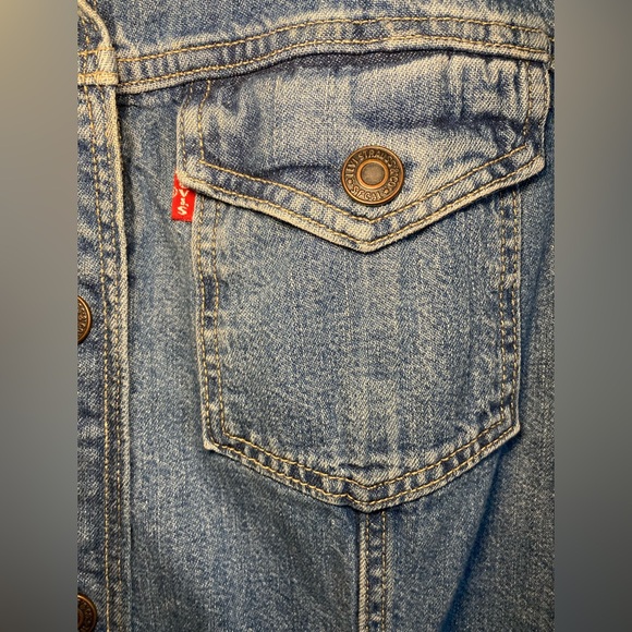 Levi's Classic Blue Jean dress - Picture 4 of 11